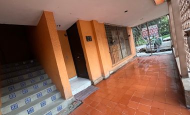 Casa para remodelar en Venta Paseos de Churubusco, Iztapalapa, CDMX.