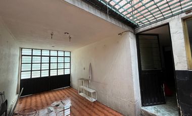 Casa para remodelar en Venta Paseos de Churubusco, Iztapalapa, CDMX.