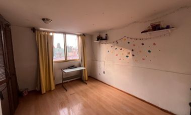 Casa para remodelar en Venta Paseos de Churubusco, Iztapalapa, CDMX.