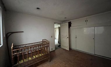 Casa para remodelar en Venta Paseos de Churubusco, Iztapalapa, CDMX.
