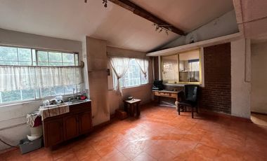 Casa para remodelar en Venta Paseos de Churubusco, Iztapalapa, CDMX.