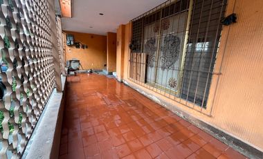 Casa para remodelar en Venta Paseos de Churubusco, Iztapalapa, CDMX.