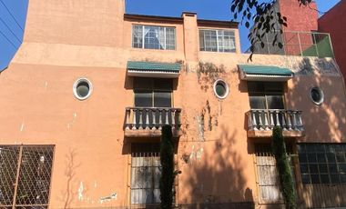 Casa para remodelar en Venta Paseos de Churubusco, Iztapalapa, CDMX.