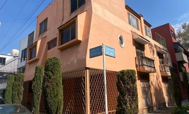 Casa para remodelar en Venta Paseos de Churubusco, Iztapalapa, CDMX.
