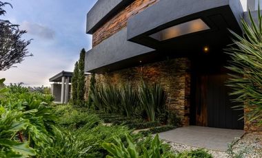 EXCLUSIVA CASA  EN ARRIENDO  EN ALTO DE LAS PALMAS - ACABADOS DE LUJO