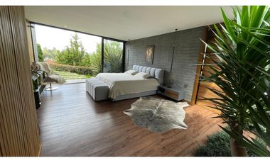 EXCLUSIVA CASA  EN ARRIENDO  EN ALTO DE LAS PALMAS - ACABADOS DE LUJO