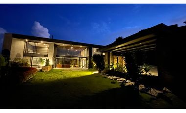 EXCLUSIVA CASA  EN ARRIENDO  EN ALTO DE LAS PALMAS - ACABADOS DE LUJO