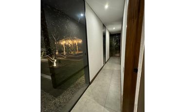 EXCLUSIVA CASA  EN ARRIENDO  EN ALTO DE LAS PALMAS - ACABADOS DE LUJO