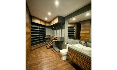 EXCLUSIVA CASA  EN ARRIENDO  EN ALTO DE LAS PALMAS - ACABADOS DE LUJO