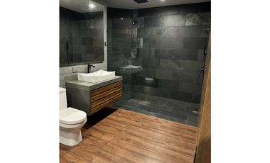 EXCLUSIVA CASA  EN ARRIENDO  EN ALTO DE LAS PALMAS - ACABADOS DE LUJO