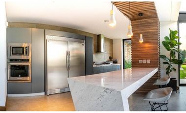 EXCLUSIVA CASA  EN ARRIENDO  EN ALTO DE LAS PALMAS - ACABADOS DE LUJO