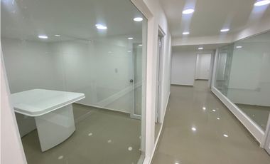 SE ARRIENDA LOCAL COMERCIAL SOBRE LA AVENIDA DEL LIBERTADOR