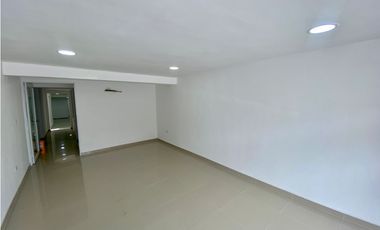 SE ARRIENDA LOCAL COMERCIAL SOBRE LA AVENIDA DEL LIBERTADOR