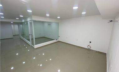 SE ARRIENDA LOCAL COMERCIAL SOBRE LA AVENIDA DEL LIBERTADOR