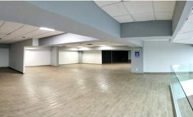 Local en Renta o Venta en Interlomas en Roof Garden (m2lc724)