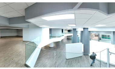 Local en Renta o Venta en Interlomas en Roof Garden (m2lc724)