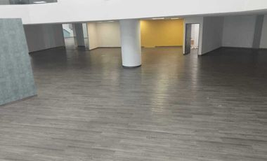 Local en Renta o Venta en Interlomas en Roof Garden (m2lc724)