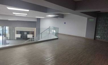 Local en Renta o Venta en Interlomas en Roof Garden (m2lc724)