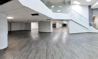 Local en Renta o Venta en Interlomas en Roof Garden (m2lc724)