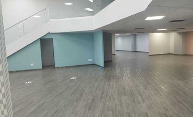 Local en Renta o Venta en Interlomas en Roof Garden (m2lc724)