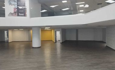 Local en Renta o Venta en Interlomas en Roof Garden (m2lc724)