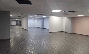 Local en Renta o Venta en Interlomas en Roof Garden (m2lc724)