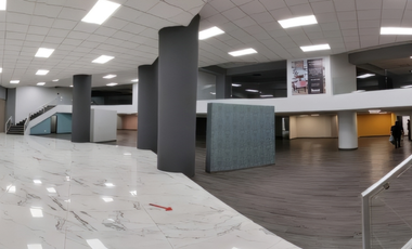 Local en Renta o Venta en Interlomas en Roof Garden (m2lc724)