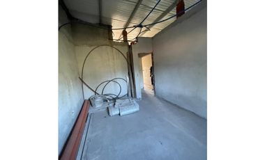 CASA 3 DORMITORIOS 75% terminado