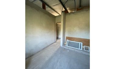 CASA 3 DORMITORIOS 75% terminado