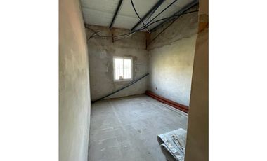 CASA 3 DORMITORIOS 75% terminado