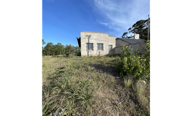 CASA 3 DORMITORIOS 75% terminado