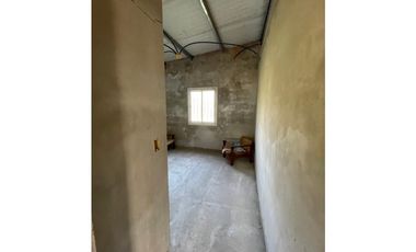 CASA 3 DORMITORIOS 75% terminado