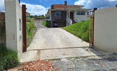 CASA EN VENTA RICAURTE SECTOR PLASTICOS RIVAL