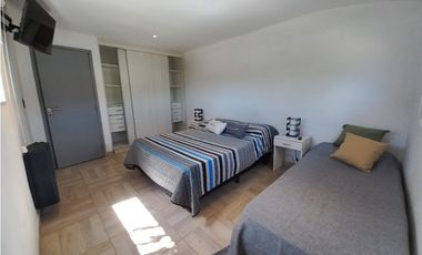 ALQUILER TEMPORARIO: DEPARTAMENTO 3 AMBIENTES CON COCHERA