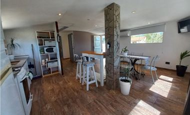 ALQUILER TEMPORARIO: DEPARTAMENTO 3 AMBIENTES CON COCHERA