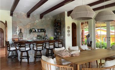 Venta de Casa más Terreno en San Carlos