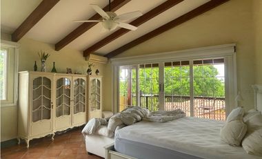 Venta de Casa más Terreno en San Carlos