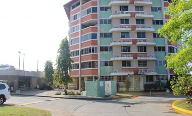 Se Alquila Apartamento en residencial llano bonito