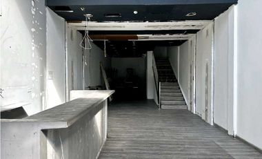 ALQUILER DE LOCAL EN  CALLE URUGUAY INCLUYE MN, 145M2