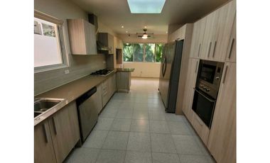 Se vende casa en.Costa de las Perlas