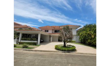Se vende casa en.Costa de las Perlas