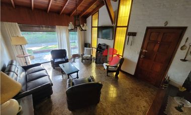 Casa en Venta - Zona Iglesia - Excelente Estado - Refaccionada