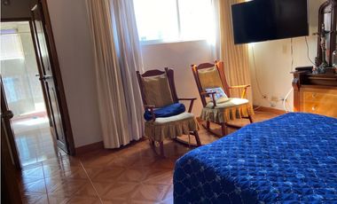 VENTA APARTAMENTO EN LAURELES SANTA TERESITA
