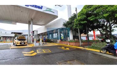 Local en el Norte de Cali - Plazoleta en Servicentro Menga