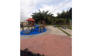 SE ARRIENDA CASA EN CONJUNTO MONTEBONITO RESERVADO-DOSQUEBRADAS