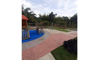 SE ARRIENDA CASA EN CONJUNTO MONTEBONITO RESERVADO-DOSQUEBRADAS