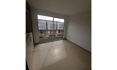 SE ARRIENDA CASA EN CONJUNTO MONTEBONITO RESERVADO-DOSQUEBRADAS