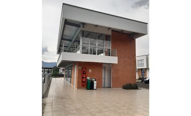 SE ARRIENDA CASA EN CONJUNTO MONTEBONITO RESERVADO-DOSQUEBRADAS