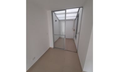 SE ARRIENDA CASA EN CONJUNTO MONTEBONITO RESERVADO-DOSQUEBRADAS