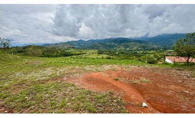 Lote en venta en condominio campestre - La Buitrera Palmira Valle